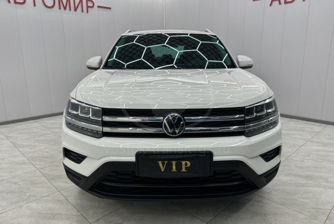 Volkswagen Tharu