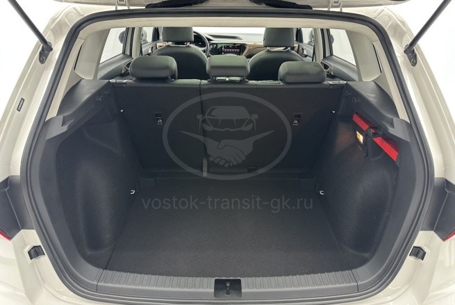 Volkswagen Tharu