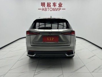 Lexus NX200
