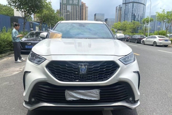 TOYOTA CROWN KLUGER 
