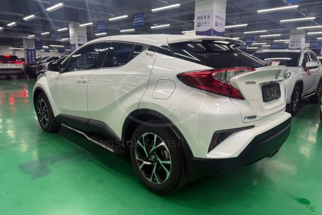 TOYOTA CH-R