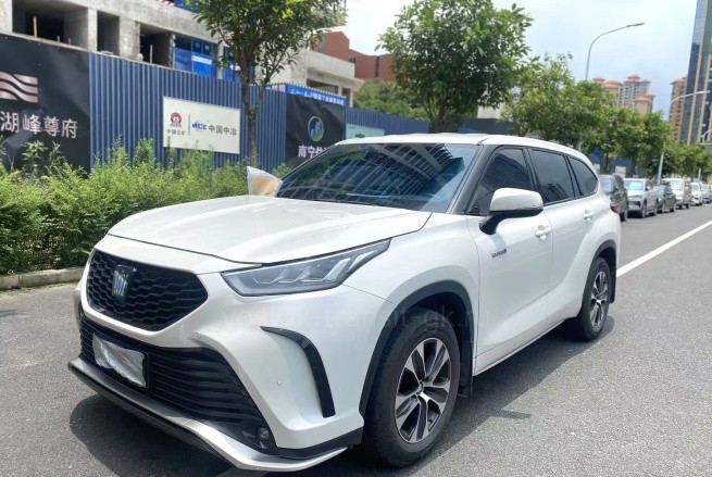 TOYOTA CROWN KLUGER 
