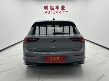 Volkswagen Golf R-Line