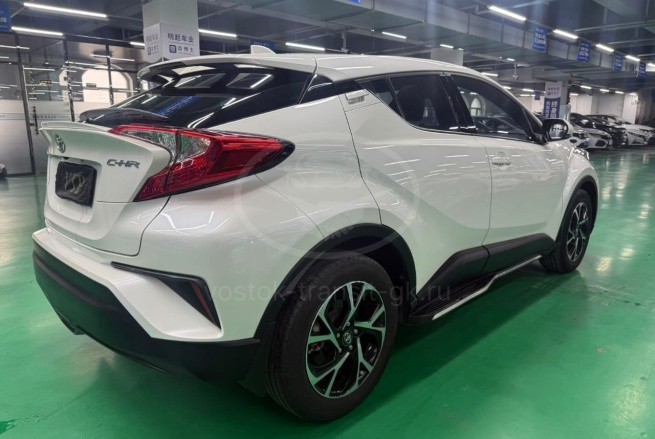 TOYOTA CH-R