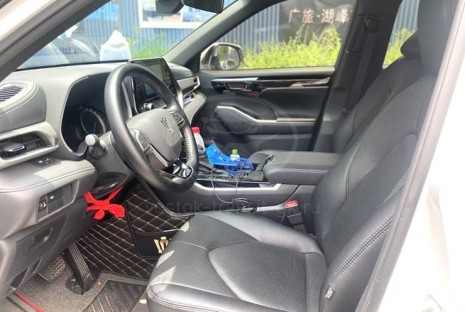 TOYOTA CROWN KLUGER 