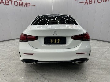 Mercedes-Benz A-Class A180L