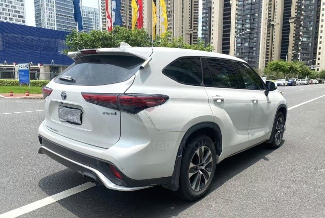 TOYOTA CROWN KLUGER 