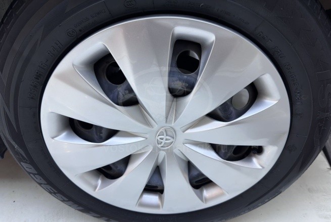 Toyota Yaris L