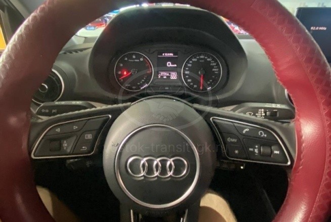 Audi Q2 L