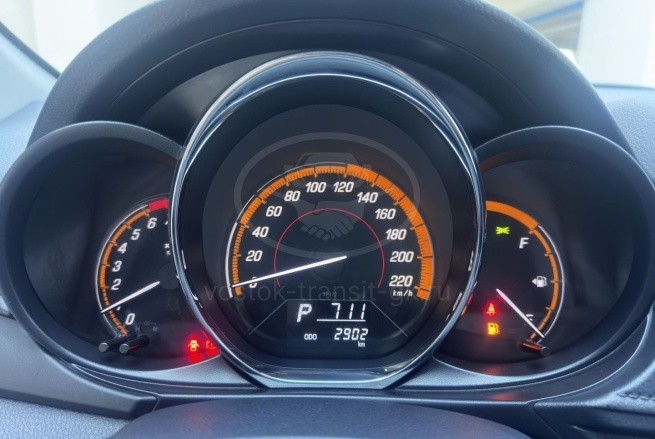 Toyota Yaris L