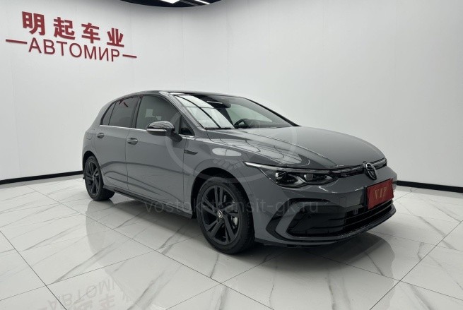 Volkswagen Golf R-Line